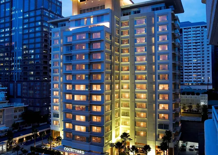 Courtyard By Marriott Hotel