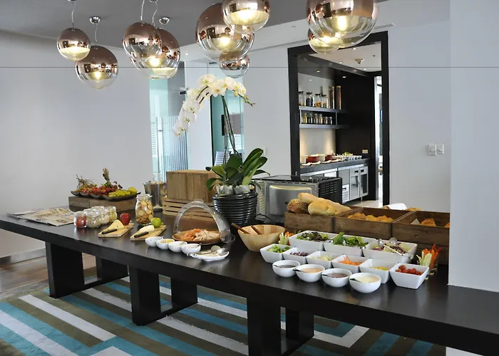 Courtyard By Marriott