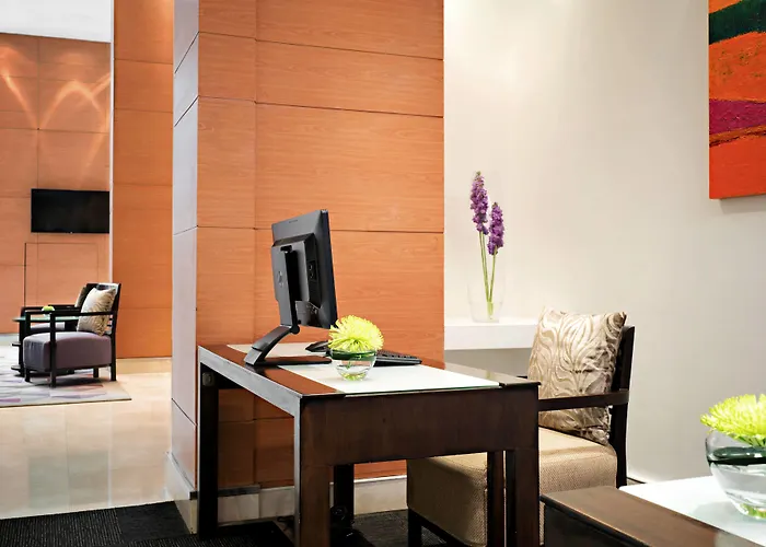 Courtyard By Marriott Hotel