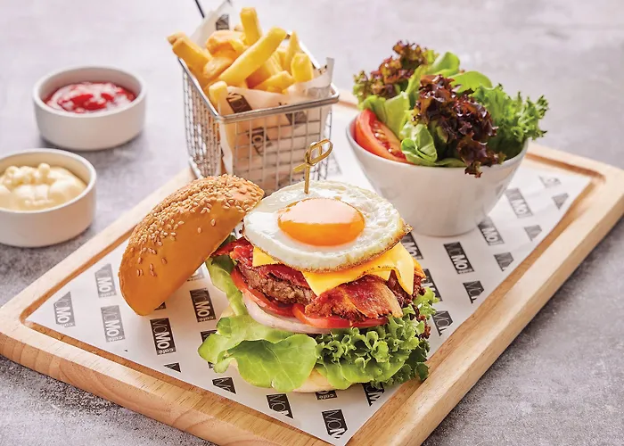 Courtyard By Marriott Hotel Bangkok