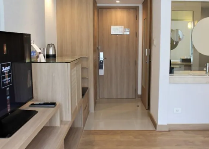 Courtyard By Marriott 4*